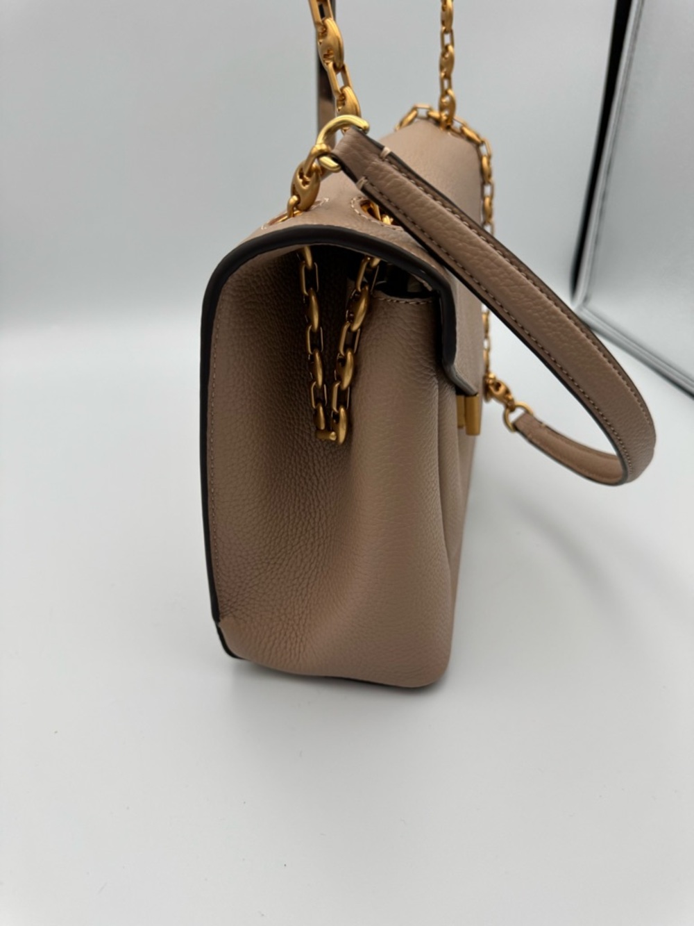 Kate Spade New York Gramercy Medium Convertible Shoulder Bag - Picture 4 of 10